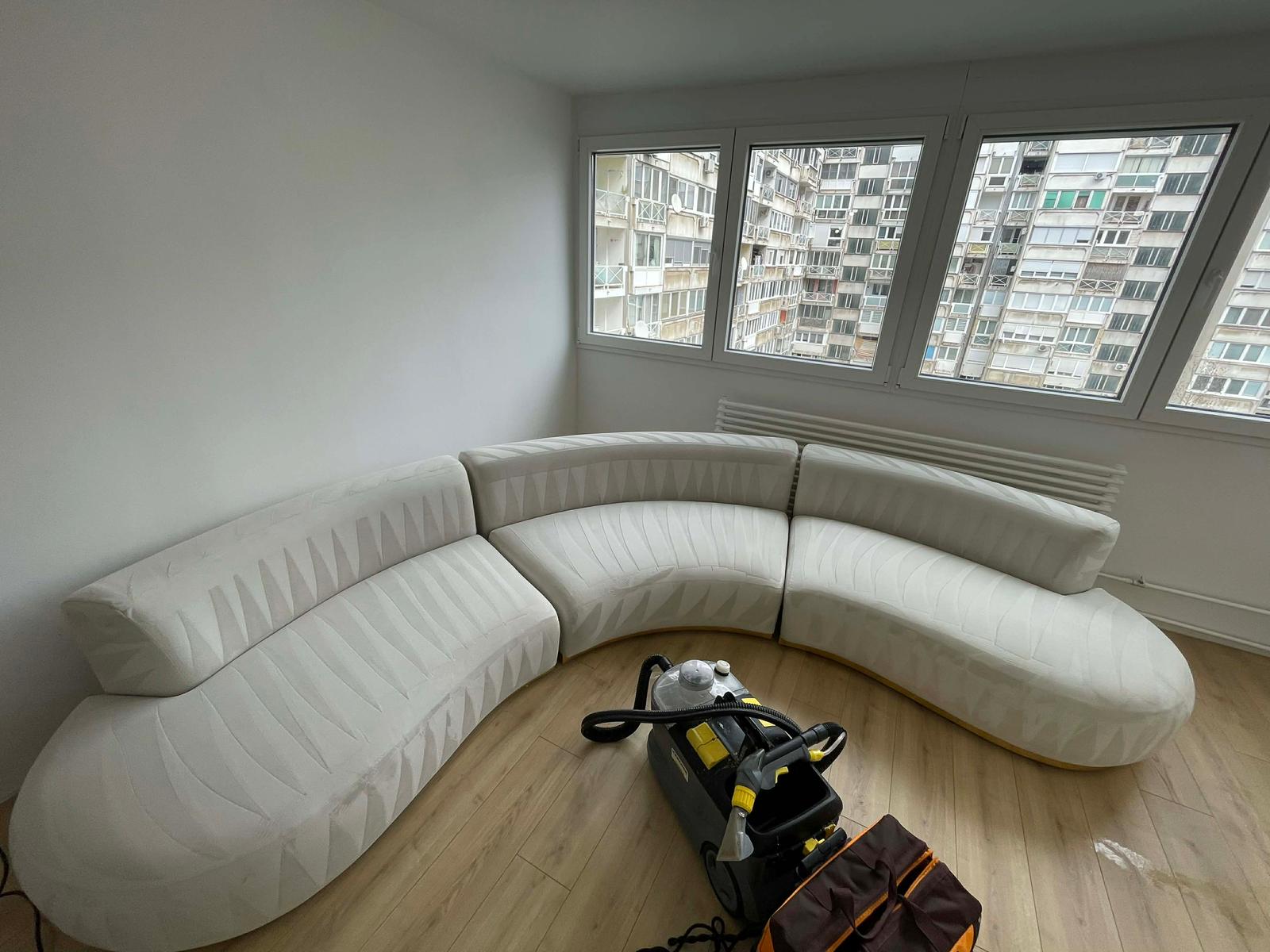 Čišćenje bijelog kauča - dubinsko pranje Sarajevo